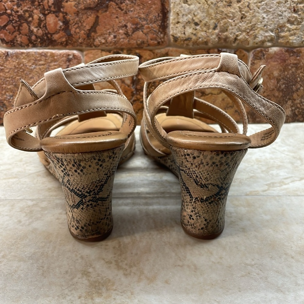 Crown Born Sandals Leather Size 11 Strappy Snake Print Heel Vedge Shoes Nude - Picture 5 of 15